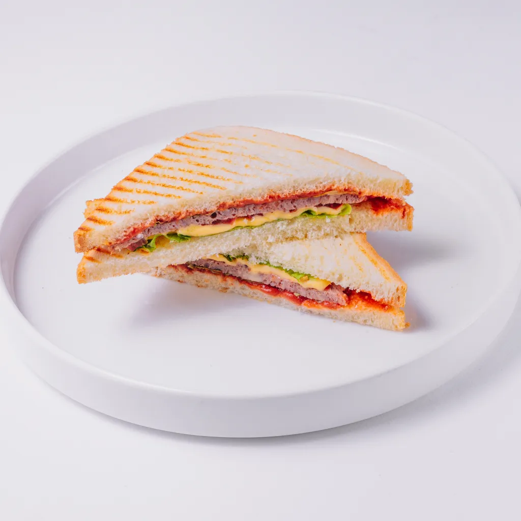 Сэндвич с говяжьей ветчиной