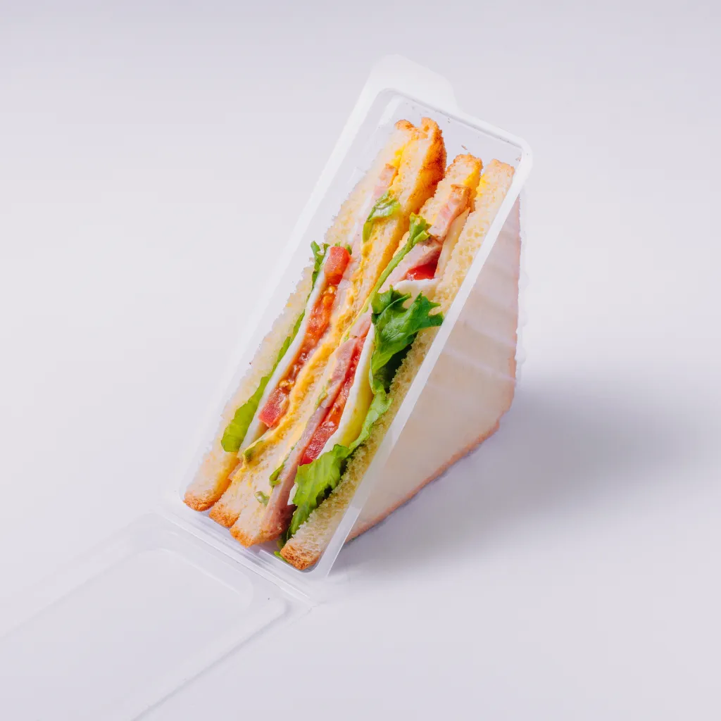 Сэндвич с куриной ветчиной