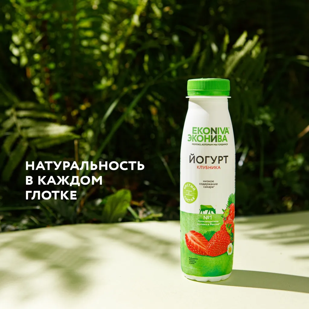 Йогуртный Эконива Фитнесс 2.5% клубника пэт/бут 300г